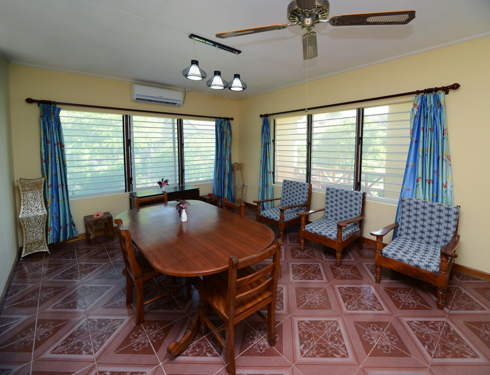 Le Relax Self Catering Apartment Ла-Діг Екстер'єр фото