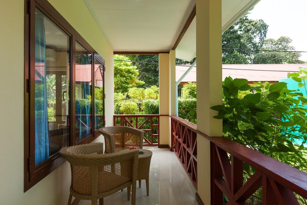 Le Relax Self Catering Apartment Ла-Діг Екстер'єр фото