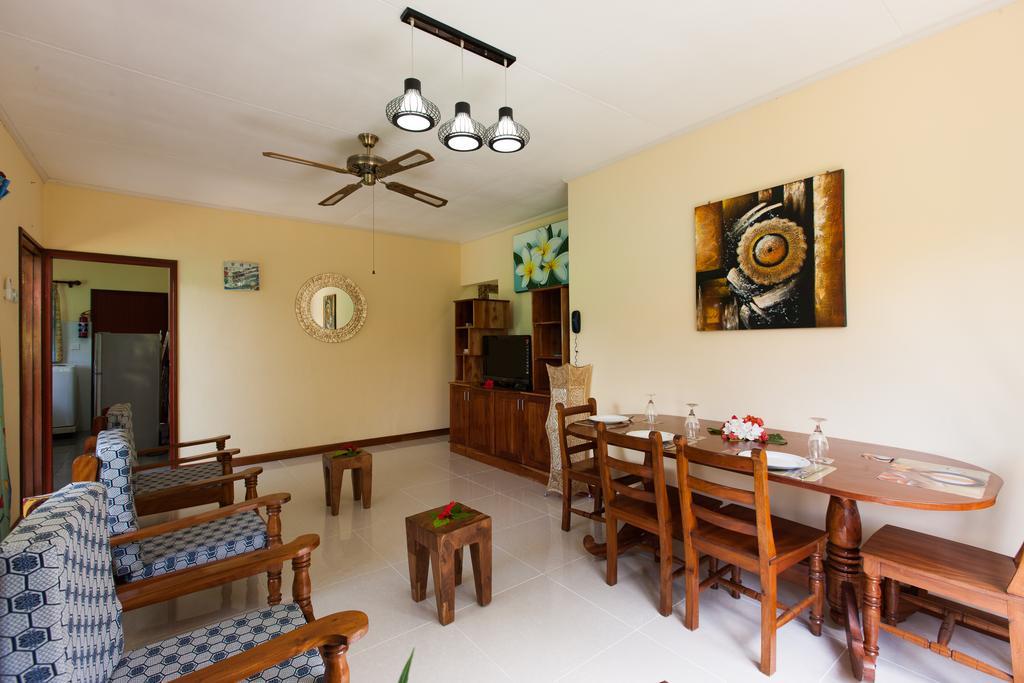 Le Relax Self Catering Apartment Ла-Діг Екстер'єр фото