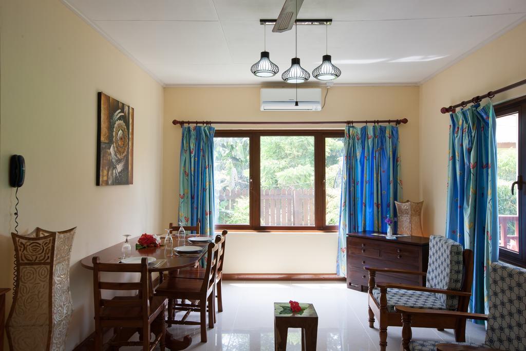 Le Relax Self Catering Apartment Ла-Діг Екстер'єр фото