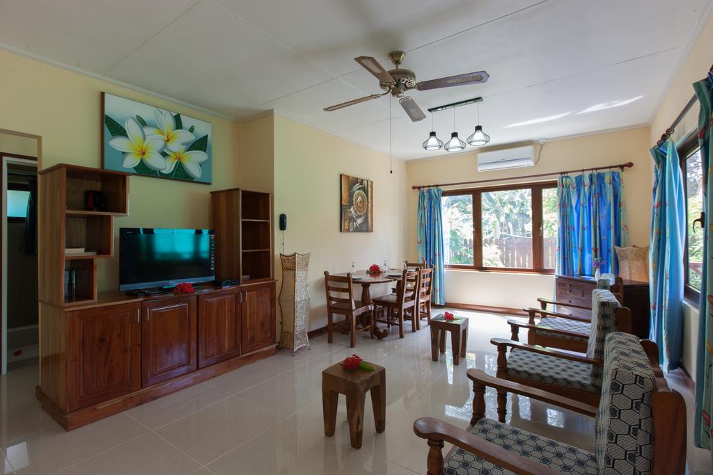 Le Relax Self Catering Apartment Ла-Діг Екстер'єр фото