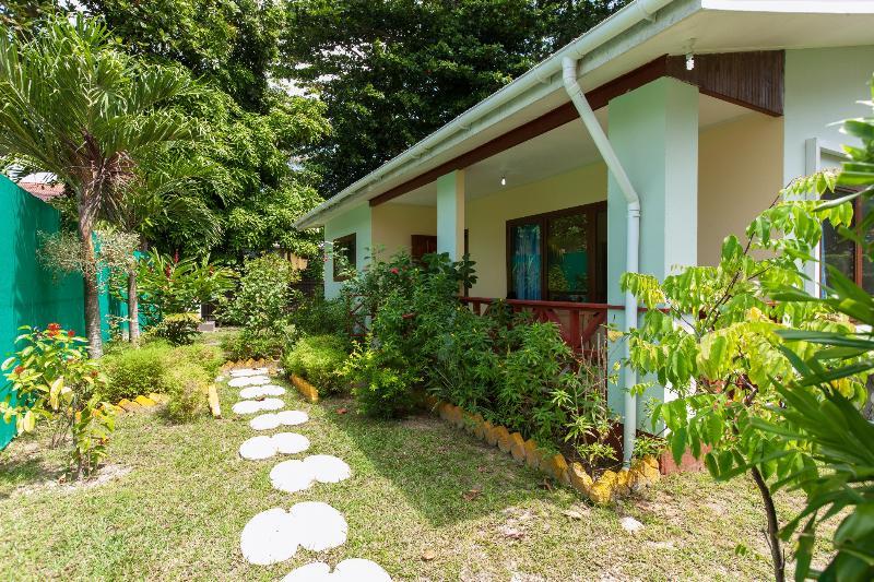 Le Relax Self Catering Apartment Ла-Діг Екстер'єр фото