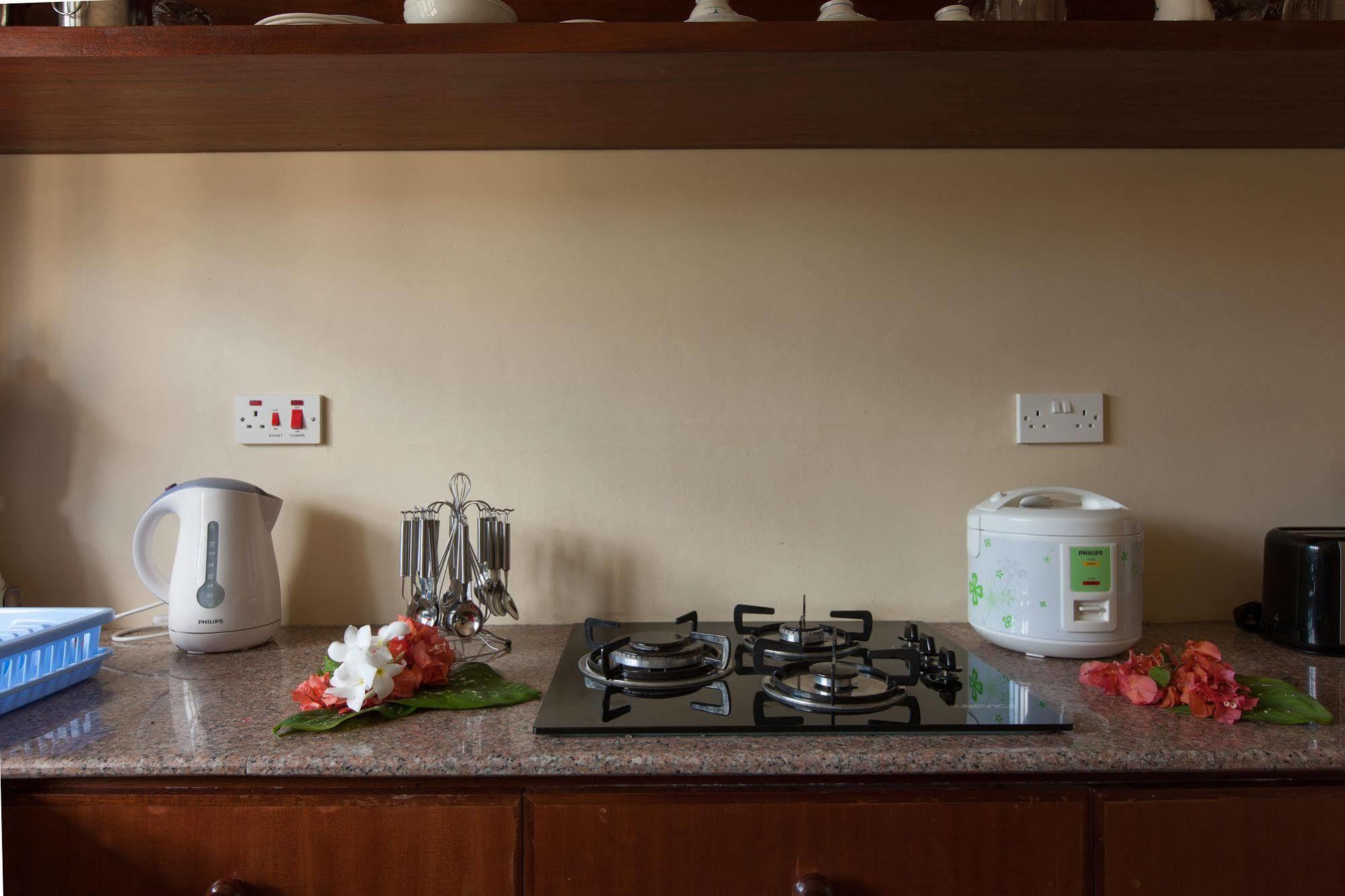 Le Relax Self Catering Apartment Ла-Діг Екстер'єр фото